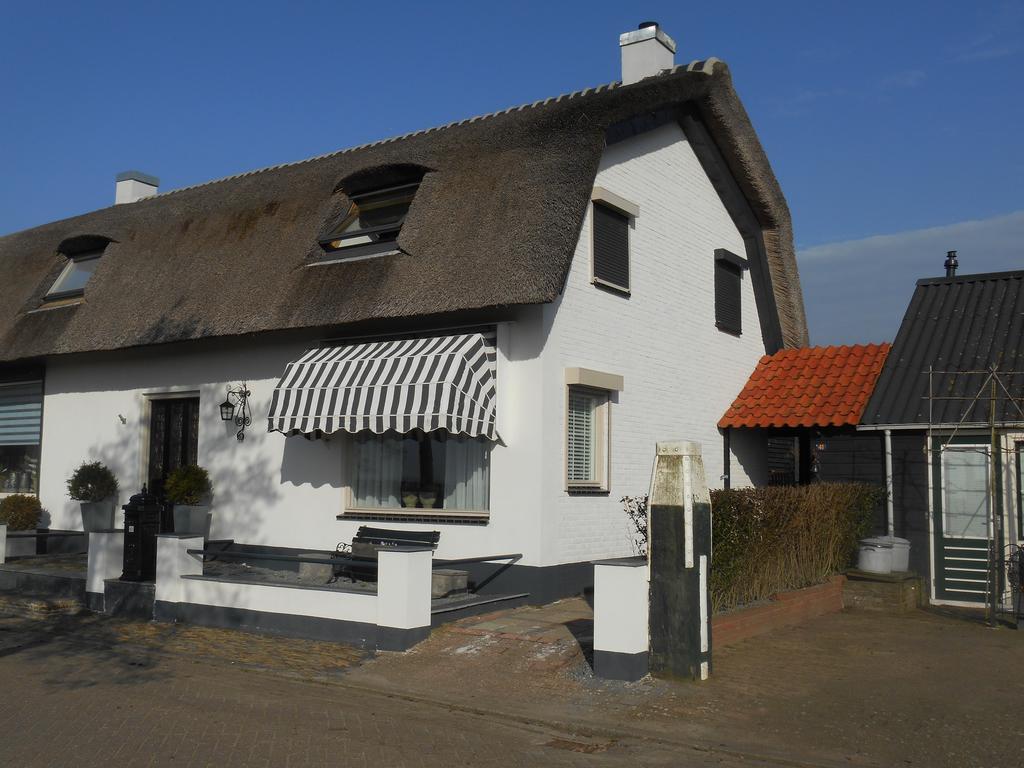 Anneke'S Bed En Botterhammeke Woensdrecht Exterior photo